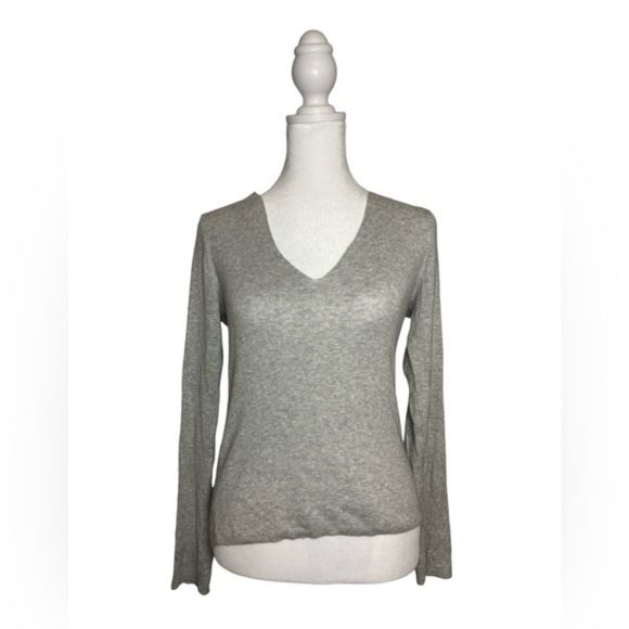 Express Light Grey Scoop Neck Ribbed Lightweight Long Sleeve Sweater - Picture 1 of 9